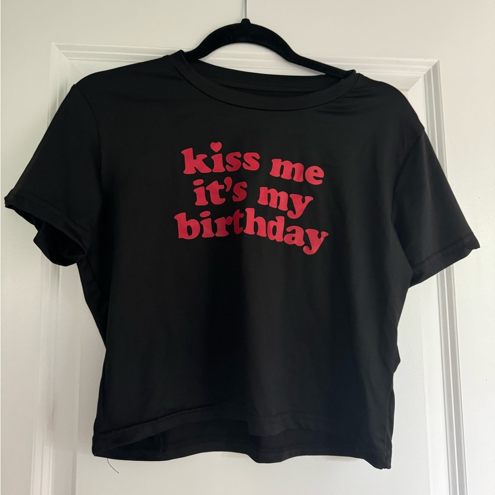 Kiss Me It’s My Birthday Black t-Shirt Crop Top in XL
